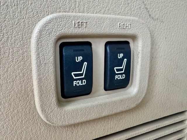 2006 Ford Explorer Image 26