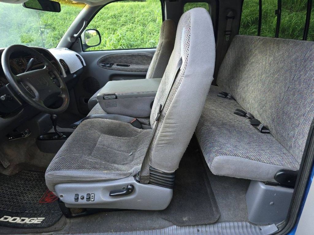 1998 Dodge Ram 2500 Image 5
