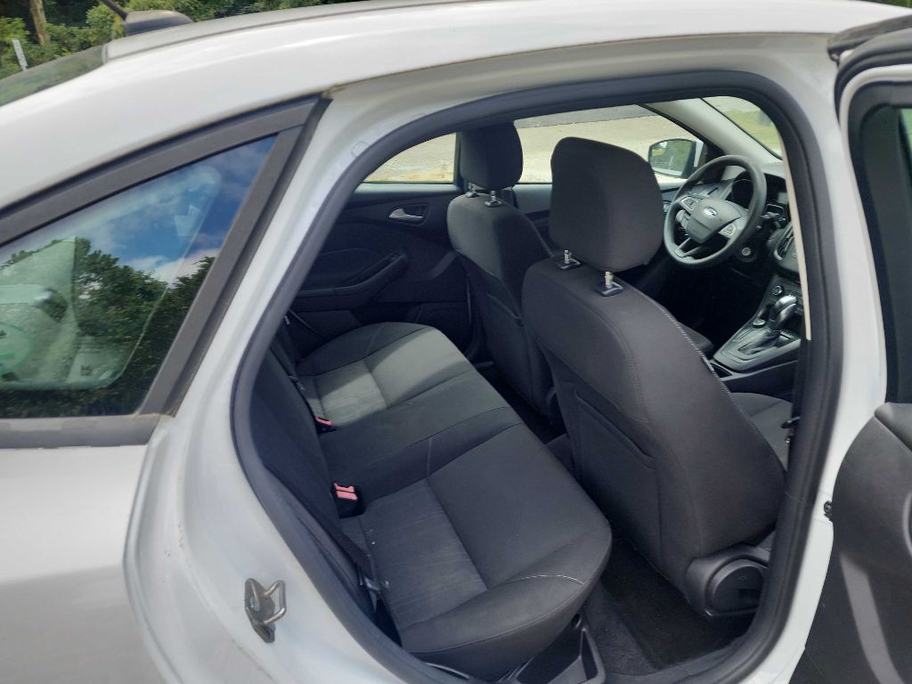 2015 Ford Focus Image 6