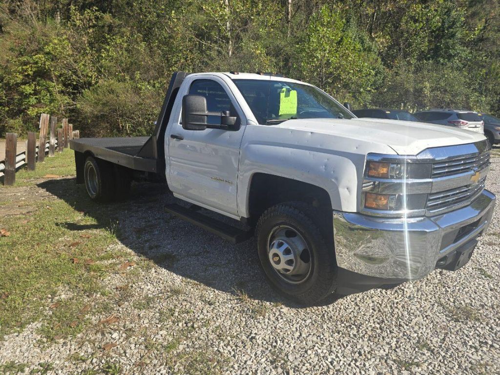 2016 Chevrolet Silverado 1500 Image 3