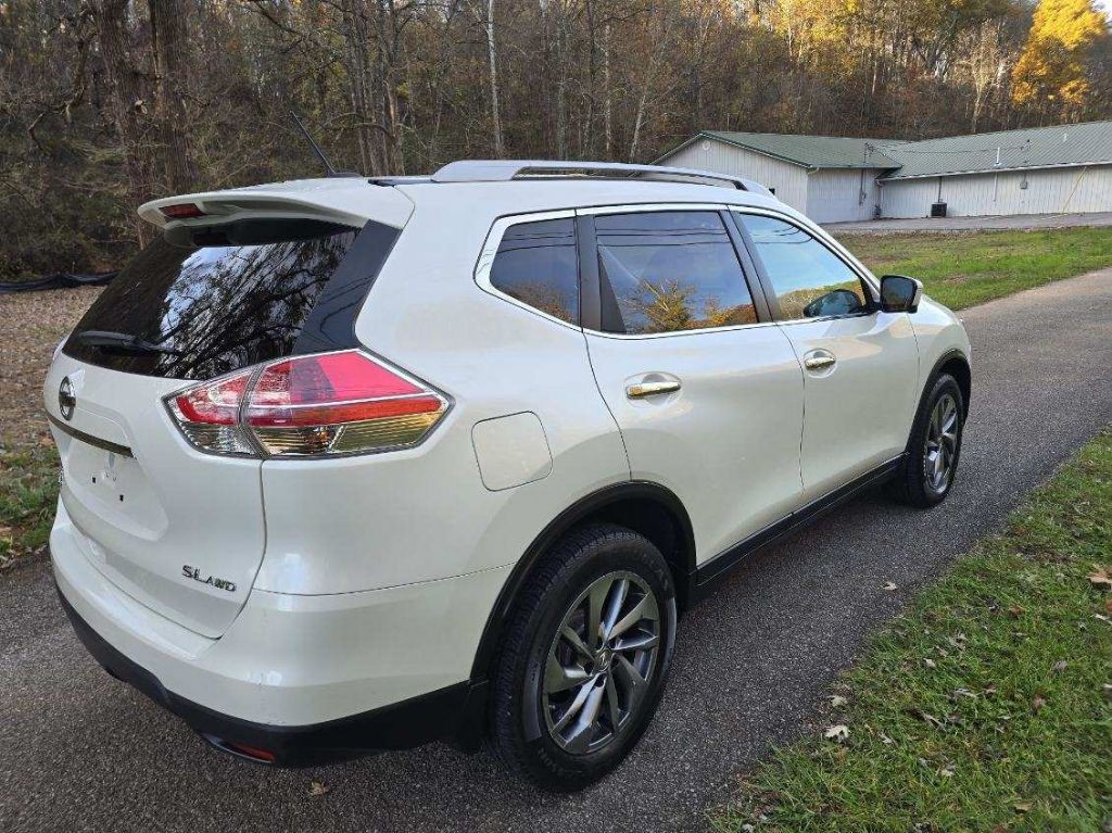 2015 Nissan Rogue Image 4