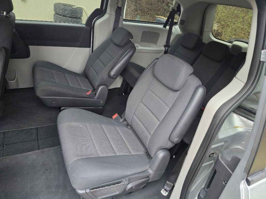 2009 Dodge Grand Caravan Image 6