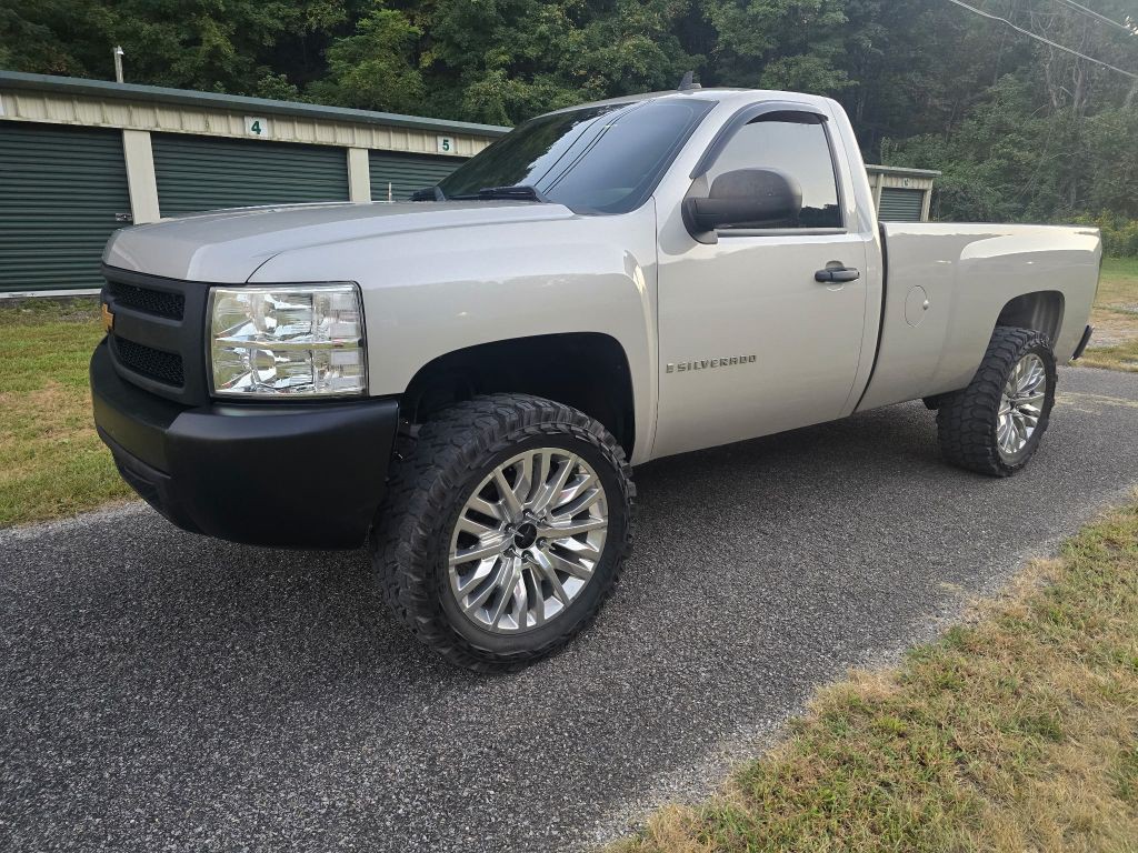 2007 Chevrolet Silverado 1500 Image 1