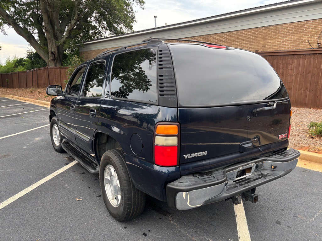 2004 GMC Yukon Image 6