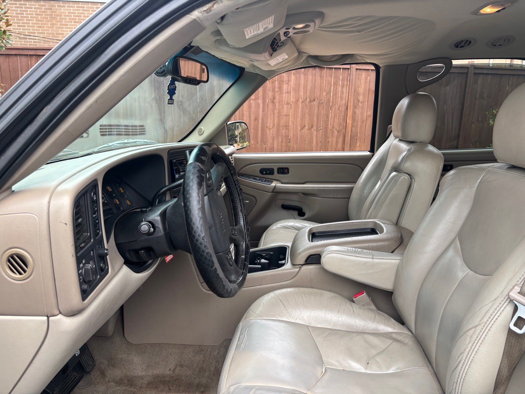 2004 GMC Yukon Image 7