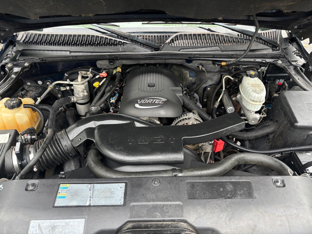 2004 GMC Yukon Image 11
