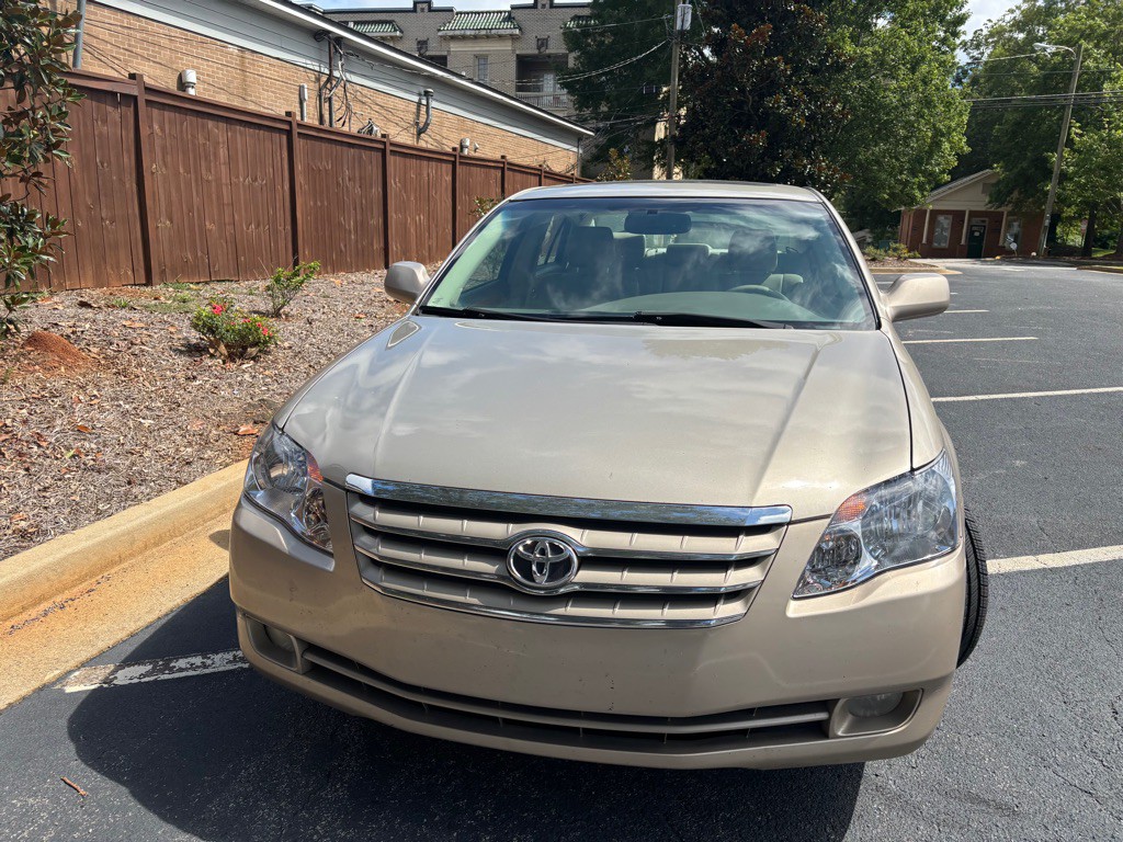 2006 Toyota Avalon Image 2