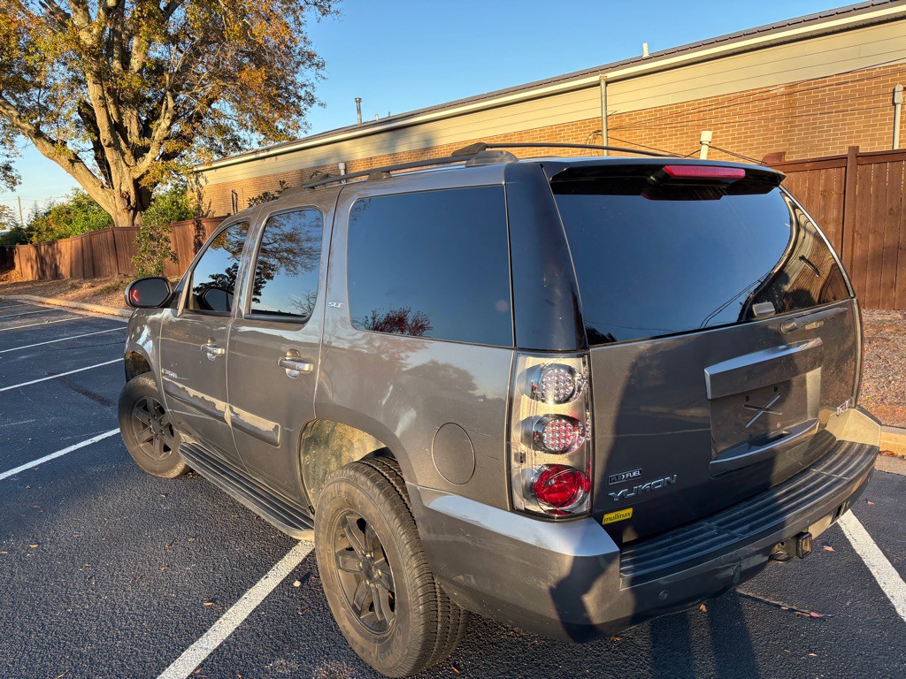 2007 GMC Yukon Image 6
