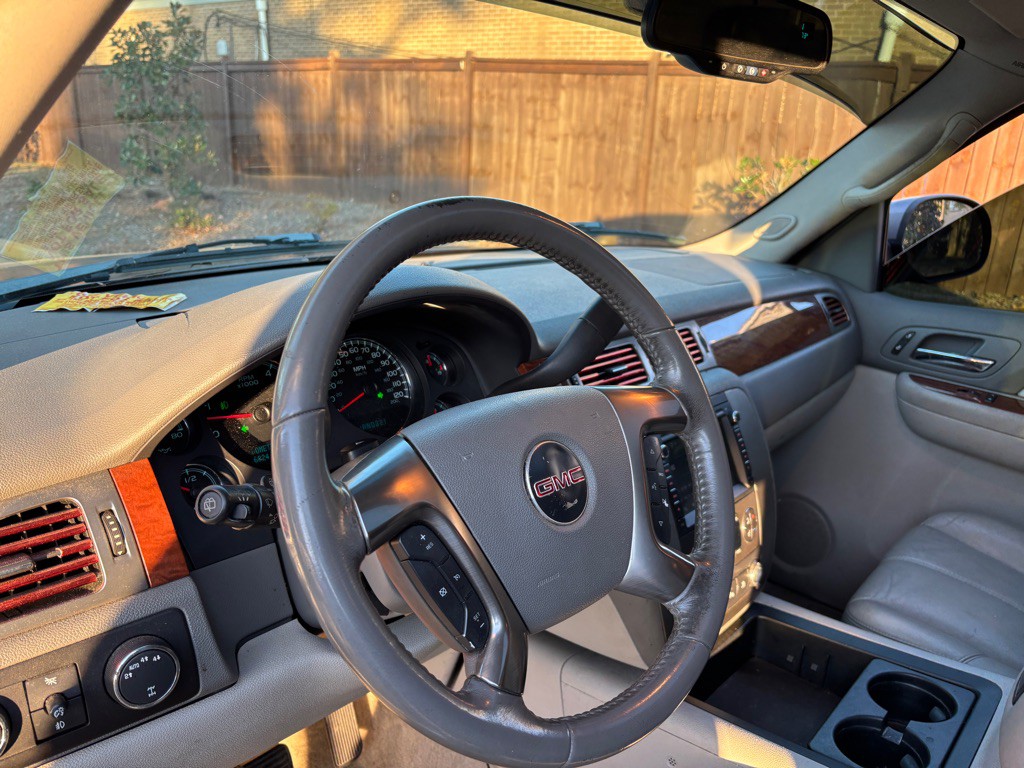 2007 GMC Yukon Image 7