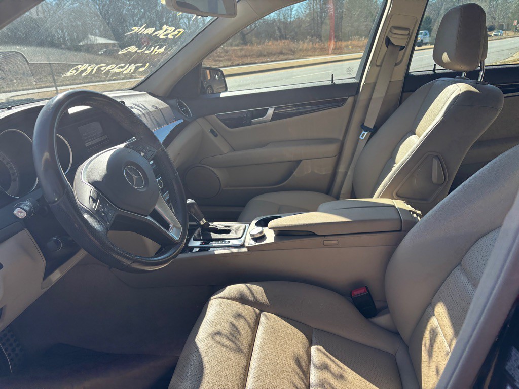 2014 Mercedes-Benz C-Class Image 6