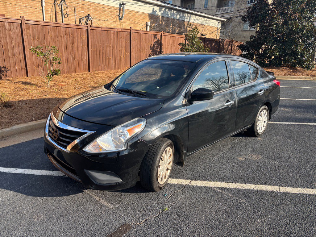 2016 Nissan Versa Image 2