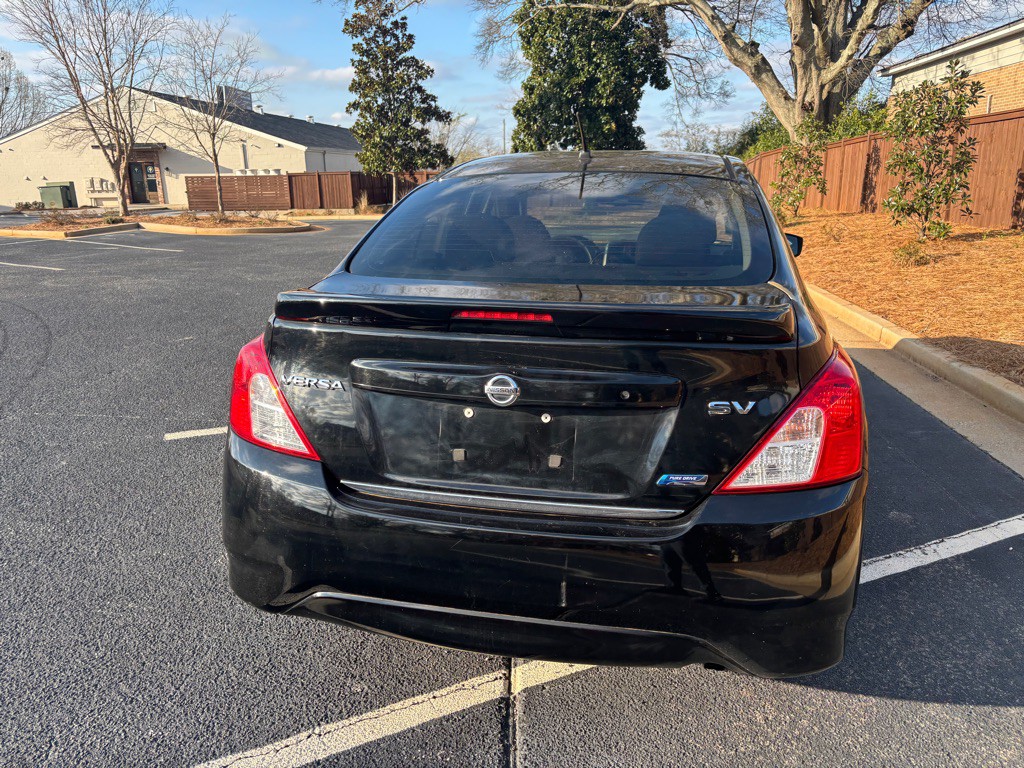 2016 Nissan Versa Image 6