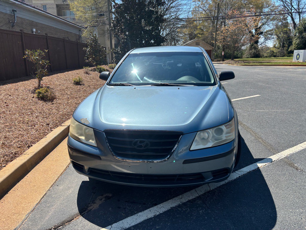 2009 Hyundai Sonata Image 2