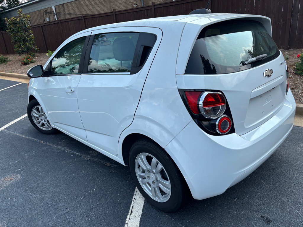 2016 Chevrolet Sonic Image 6