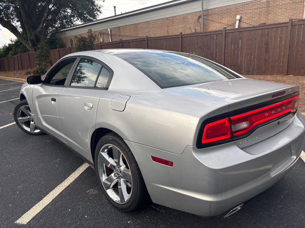 2011 Dodge Charger Image 6