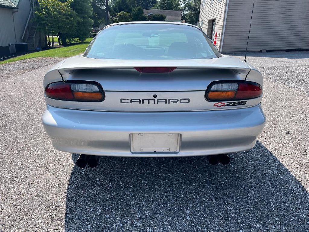 1997 Chevrolet Camaro Image 4