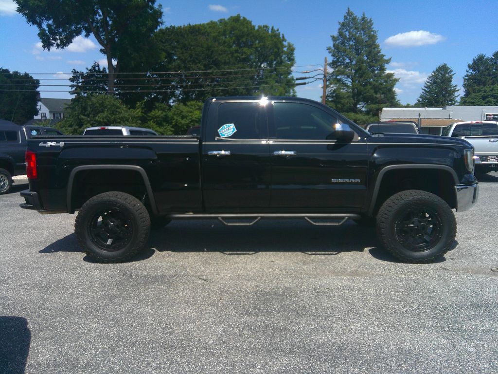 2015 GMC Sierra Image 4