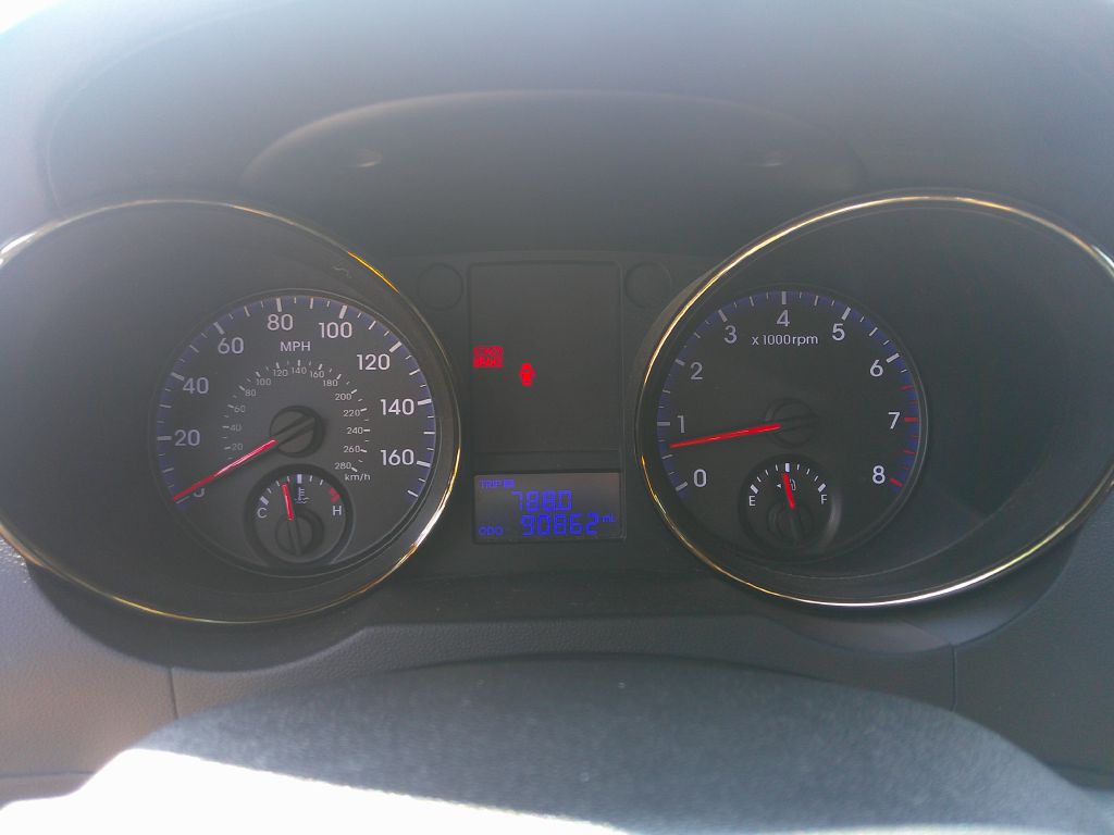 2012 Hyundai Genesis Image 20