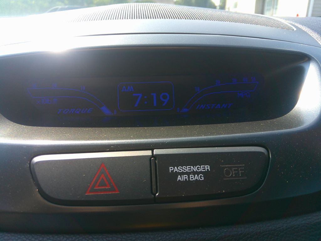2012 Hyundai Genesis Image 21