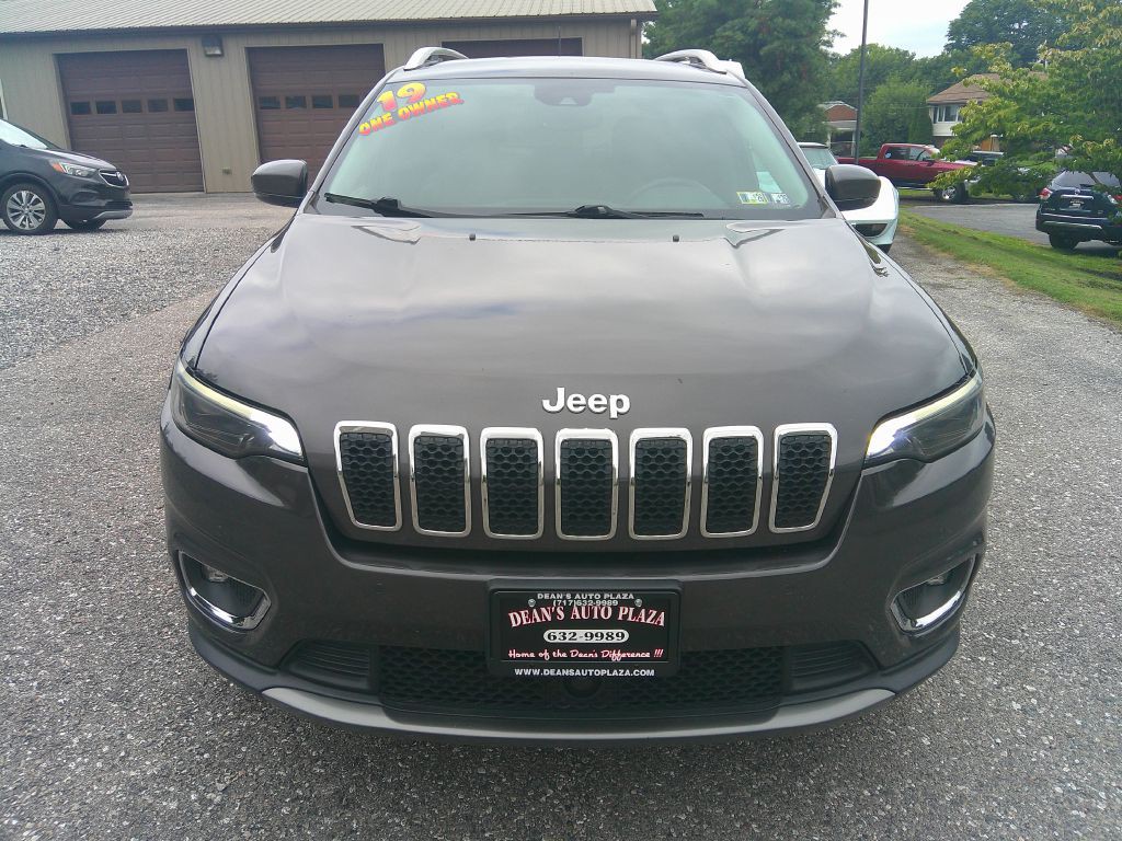 2019 Jeep Cherokee Image 2