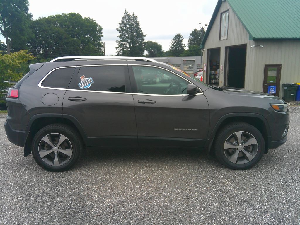 2019 Jeep Cherokee Image 4
