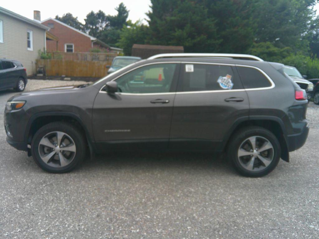 2019 Jeep Cherokee Image 8