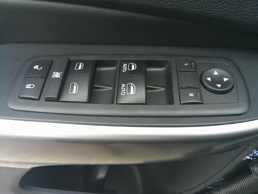 2019 Jeep Cherokee Image 11