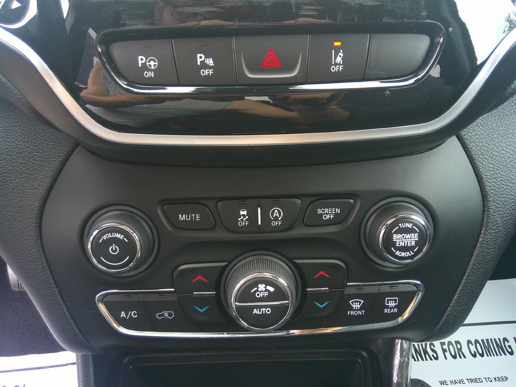 2019 Jeep Cherokee Image 26