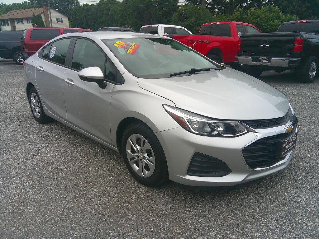 2019 Chevrolet Cruze Image 3