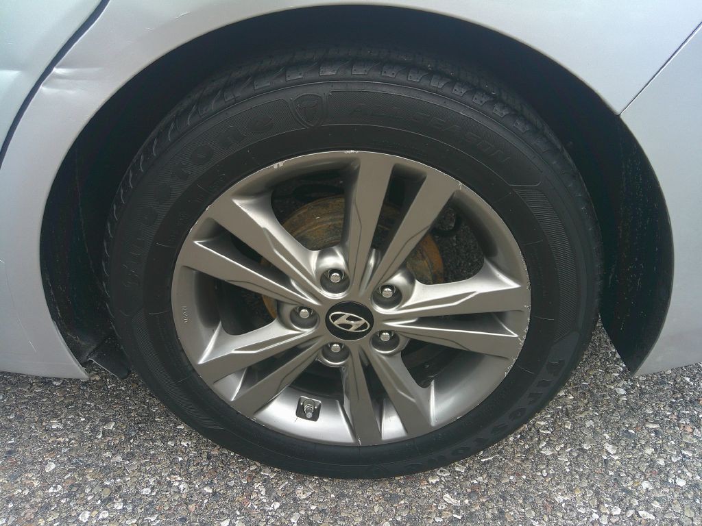 2017 Hyundai Elantra Image 30