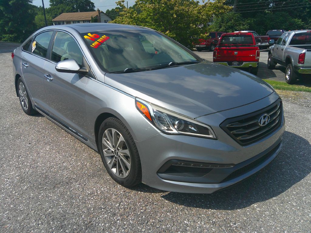 2016 Hyundai Sonata Image 3