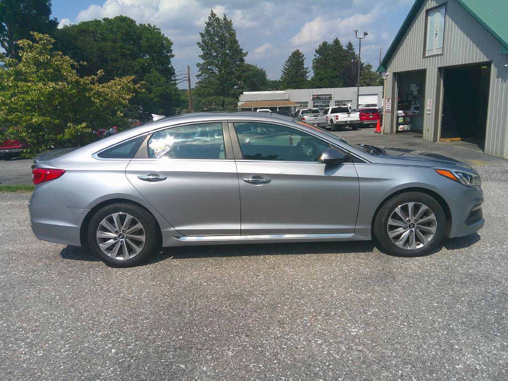 2016 Hyundai Sonata Image 4