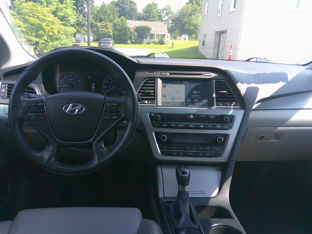 2016 Hyundai Sonata Image 19