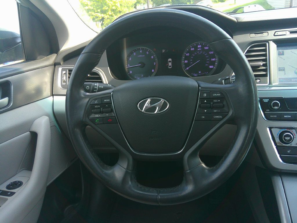 2016 Hyundai Sonata Image 20