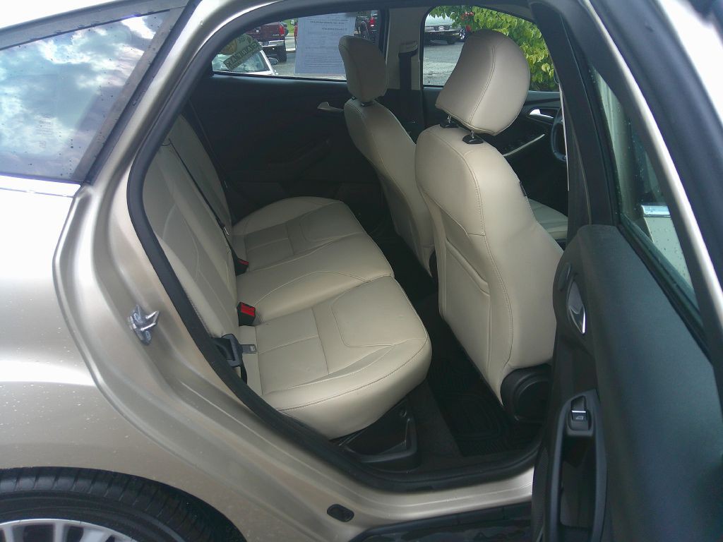 2018 Ford Focus Image 14