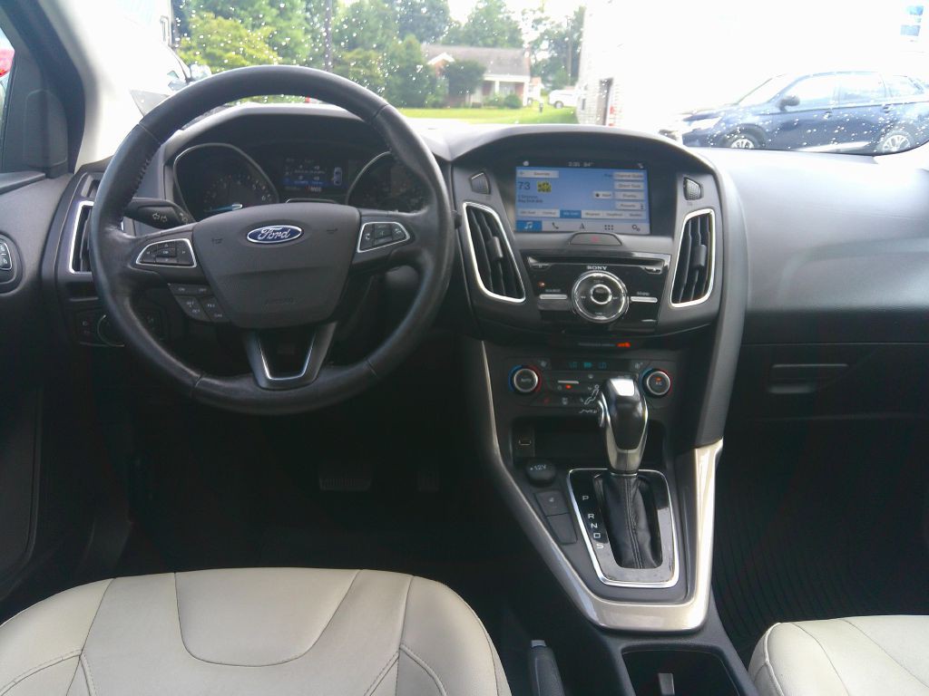 2018 Ford Focus Image 19