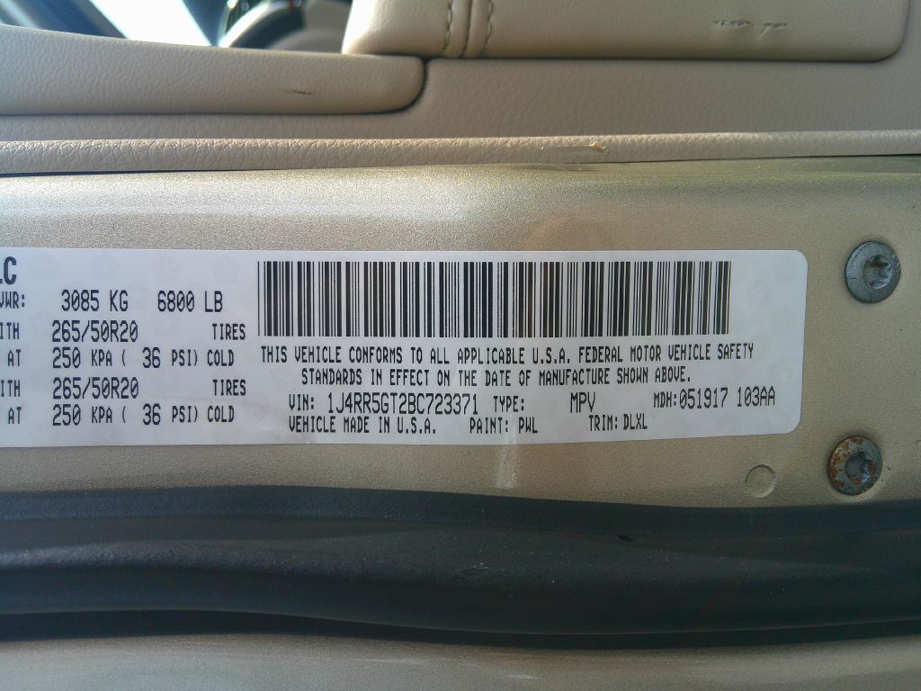 2011 Jeep Grand Cherokee Image 36