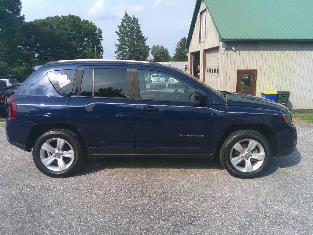 2017 Jeep Compass Image 4