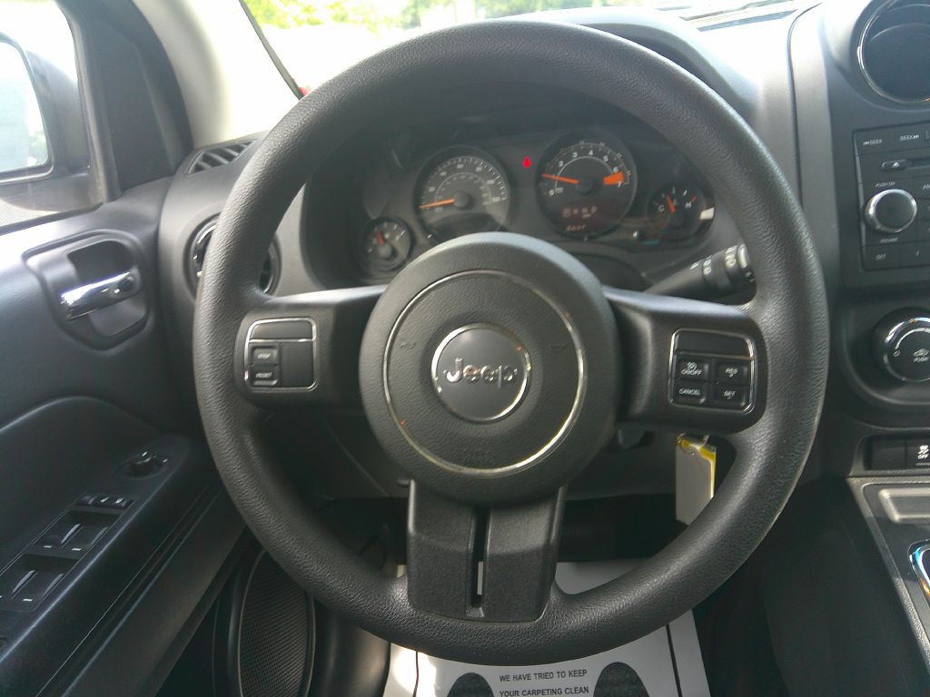 2017 Jeep Compass Image 19
