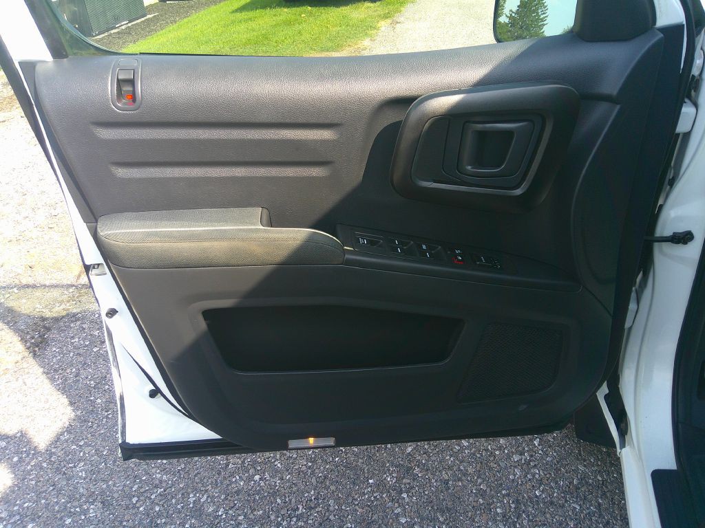 2014 Honda Ridgeline Image 10