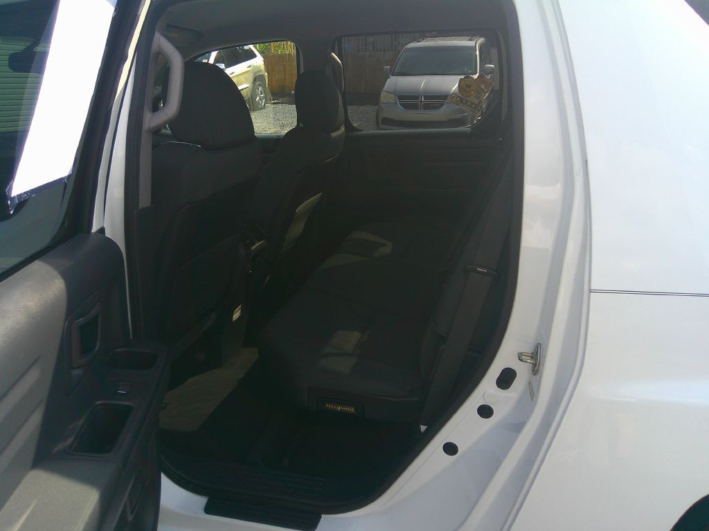 2014 Honda Ridgeline Image 12