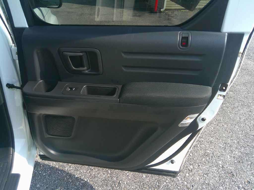 2014 Honda Ridgeline Image 15