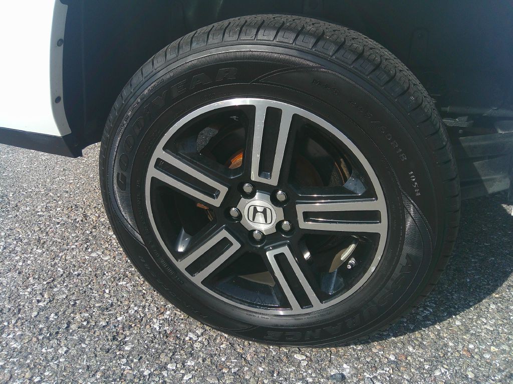 2014 Honda Ridgeline Image 28