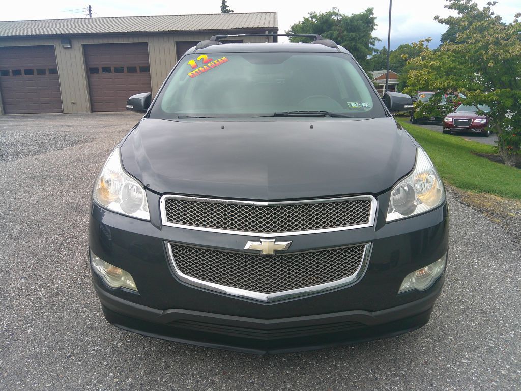 2012 Chevrolet Traverse Image 2