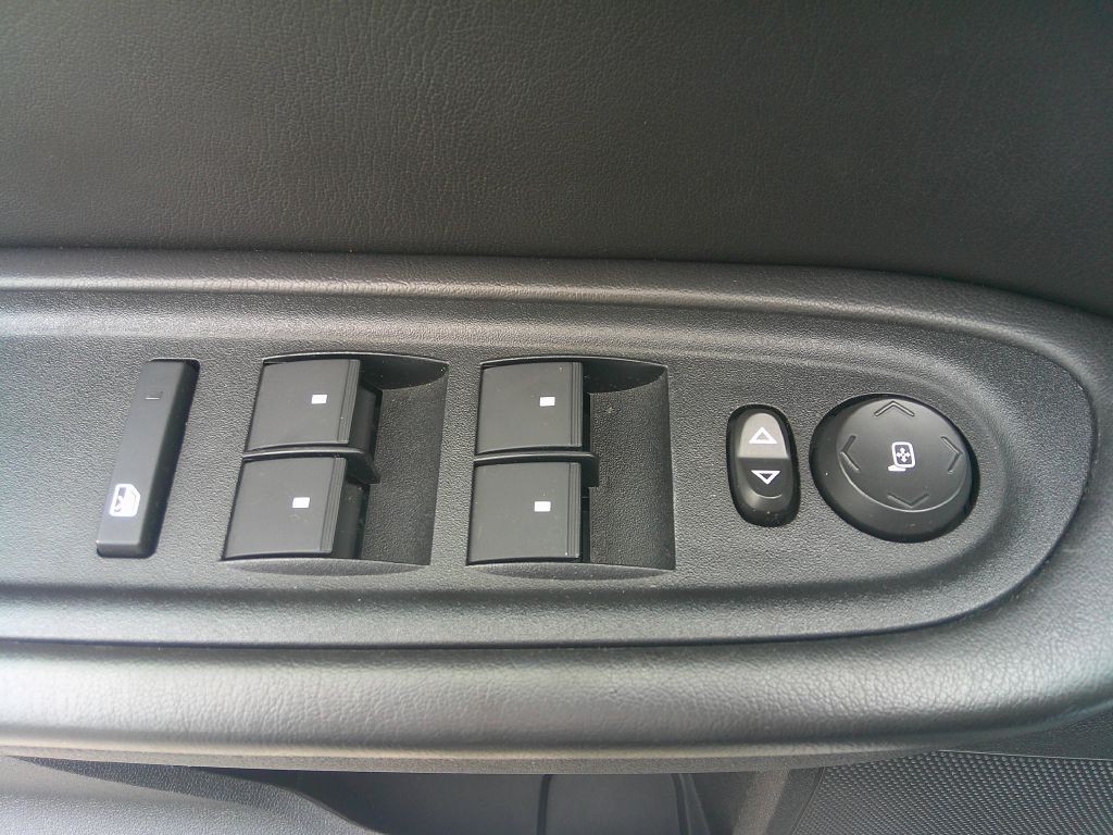 2012 Chevrolet Traverse Image 11