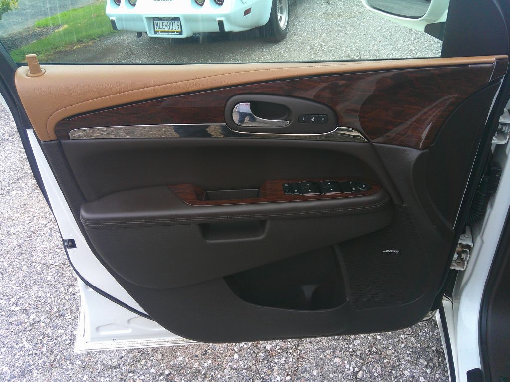 2013 Buick Enclave Image 10