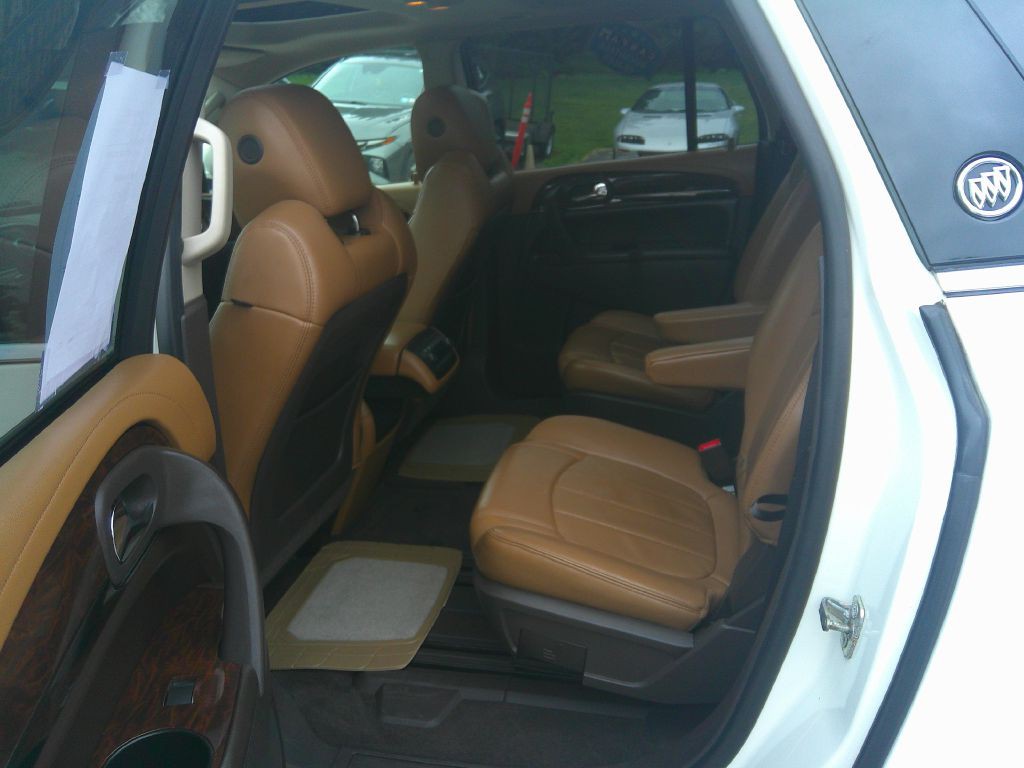2013 Buick Enclave Image 12
