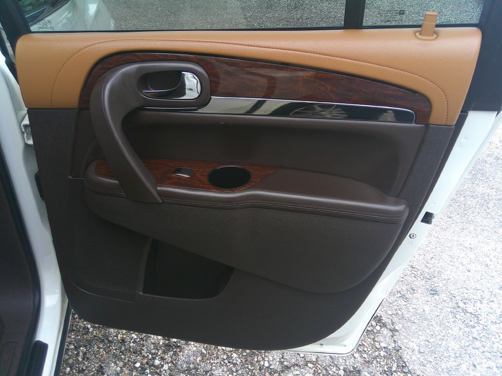 2013 Buick Enclave Image 16