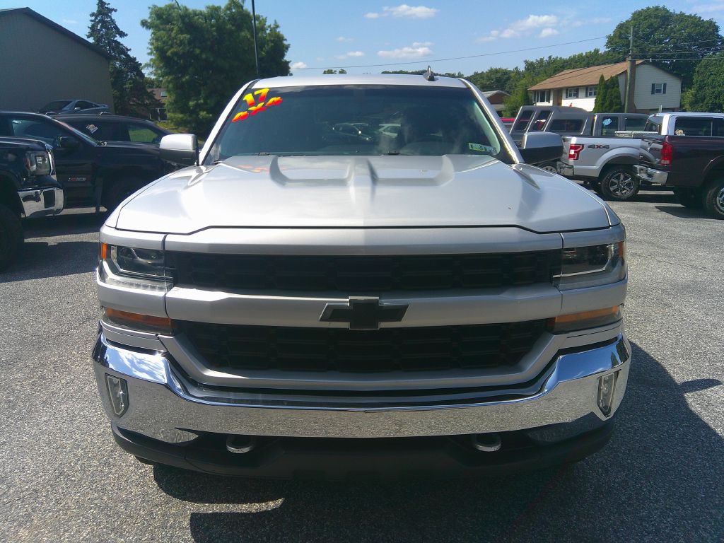 2017 Chevrolet Silverado 1500 Image 2