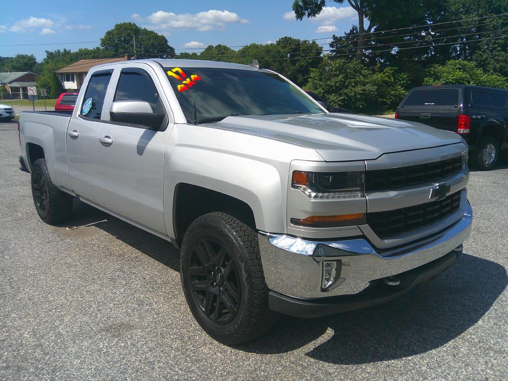 2017 Chevrolet Silverado 1500 Image 3